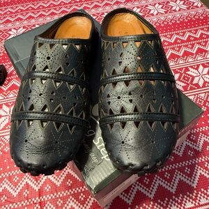 Spring Step size 38 gently used Black Leather Slip-On Shoes